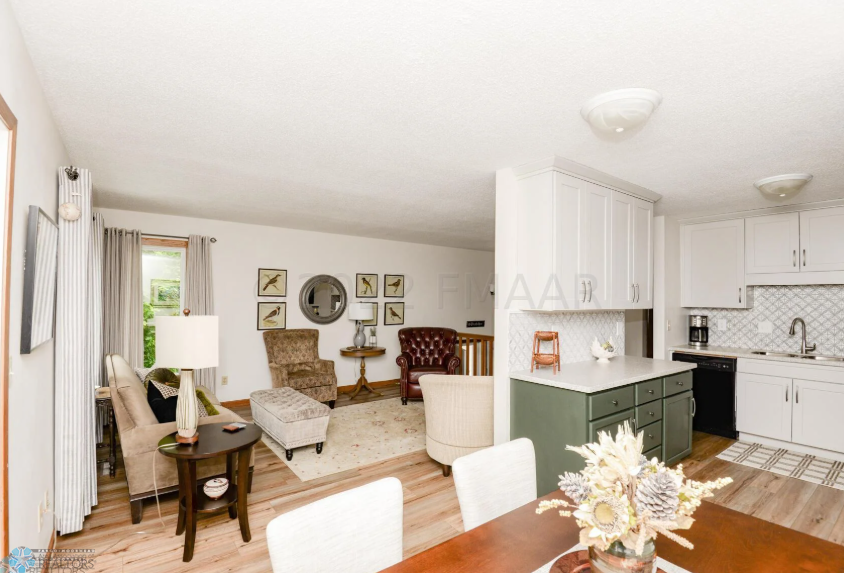 28 Fremont Dr S Fargo