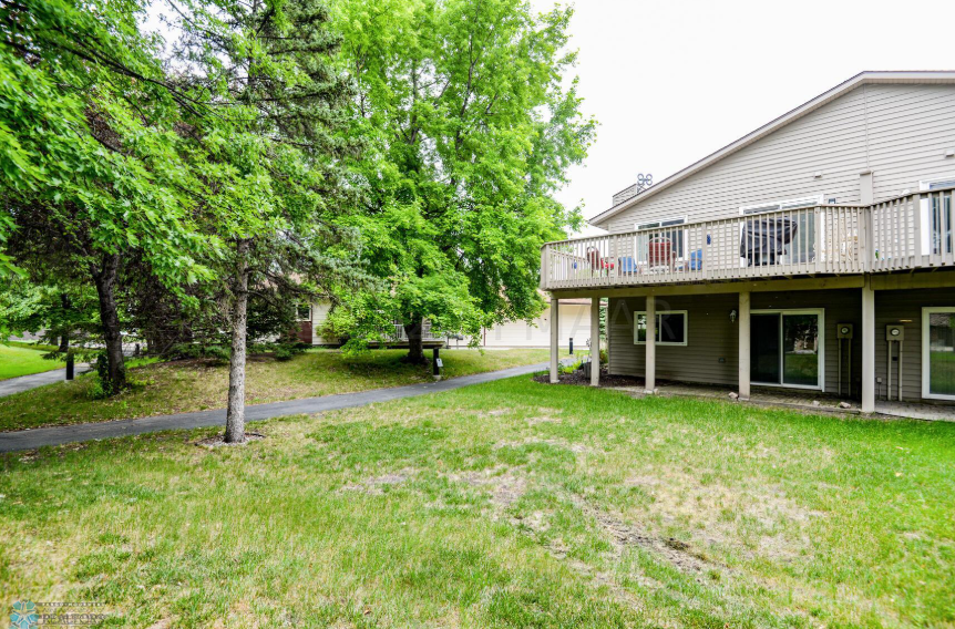 28 Fremont Dr S Fargo