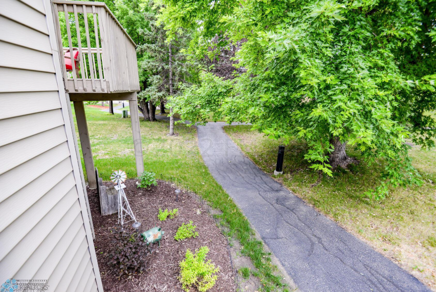 28 Fremont Dr S Fargo