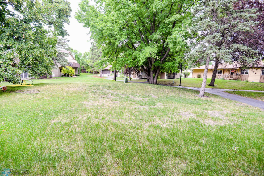 28 Fremont Dr S Fargo