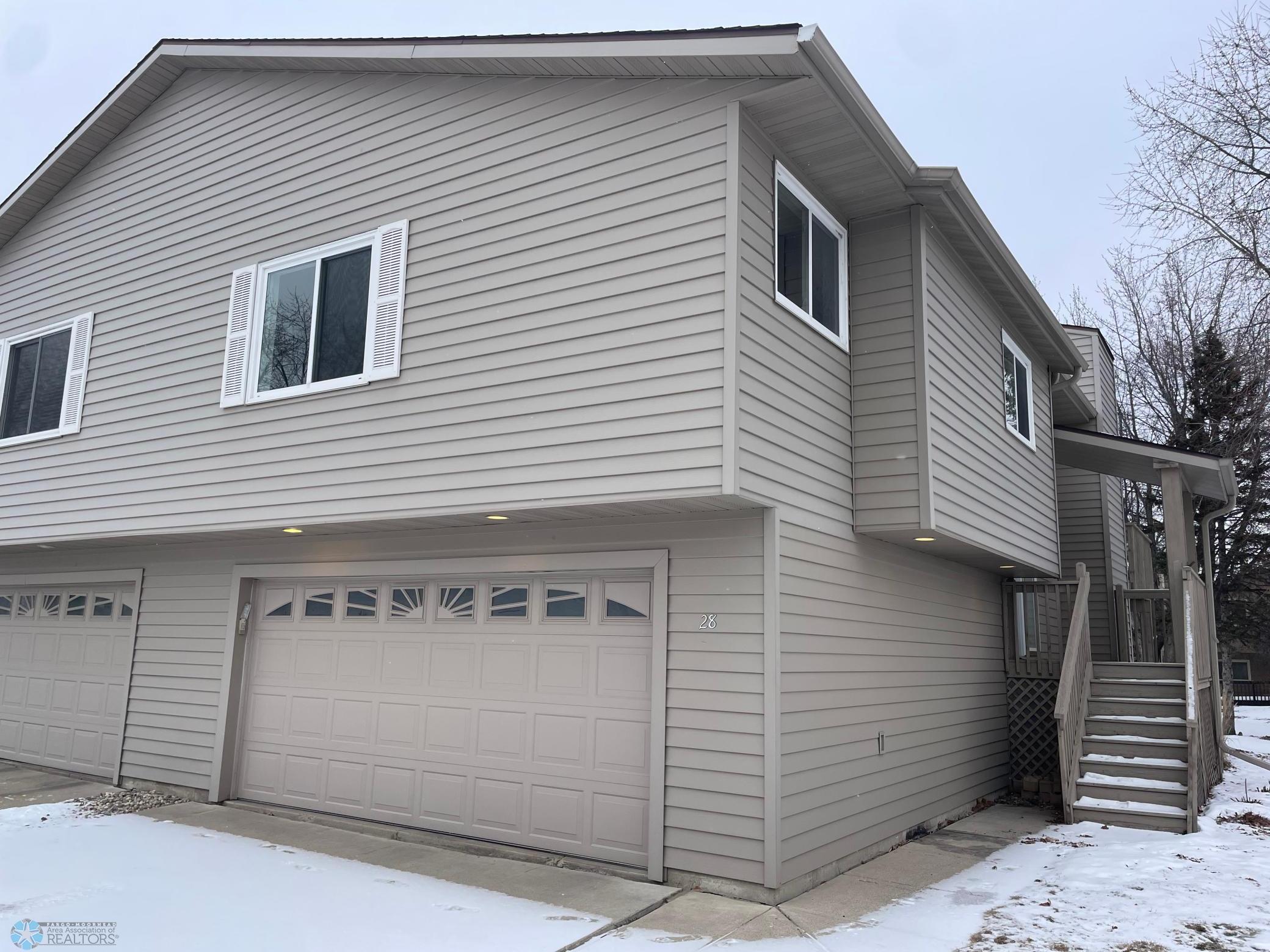 28 Fremont Dr S Fargo
