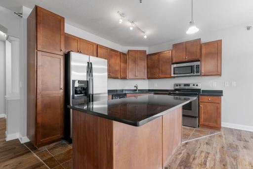 1155 Ford Road, 410, Saint Louis Park, MN 55426
