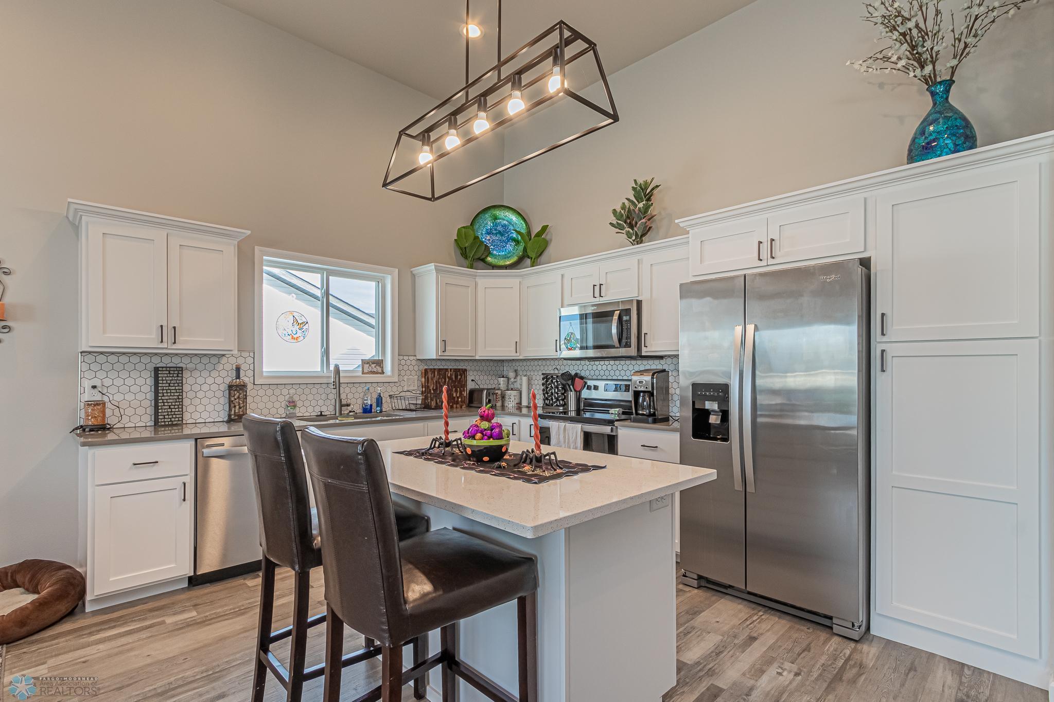 7277 27th street South Fargo ND 58104-04.jpg