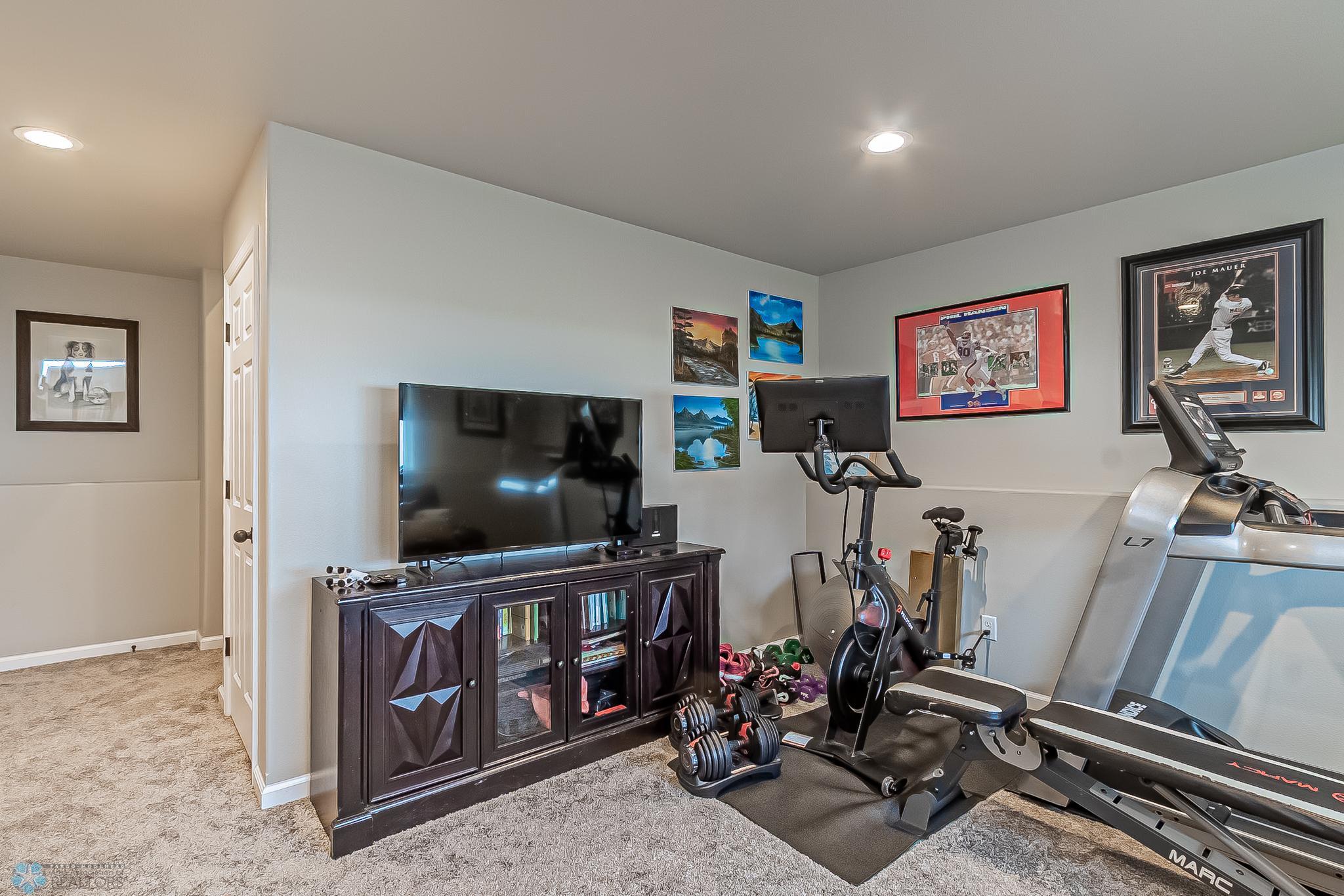 7277 27th street South Fargo ND 58104-25.jpg
