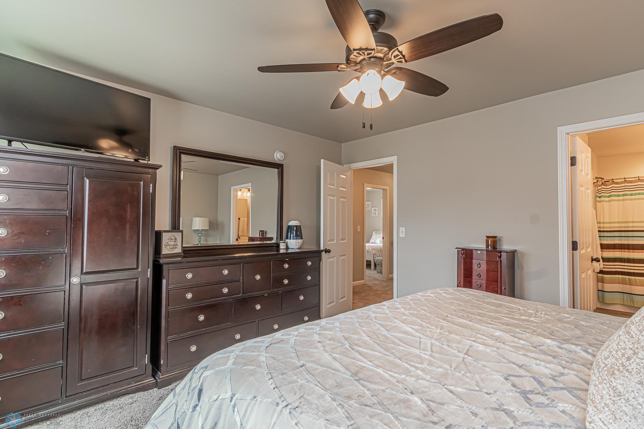 7277 27th street South Fargo ND 58104-19.jpg