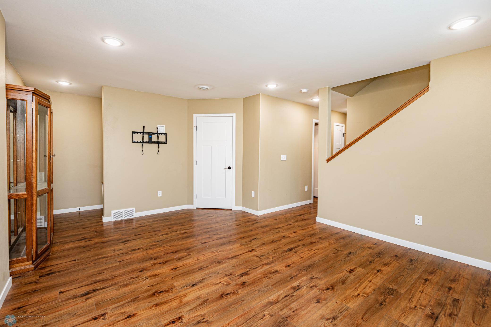 481351(10of43).jpg