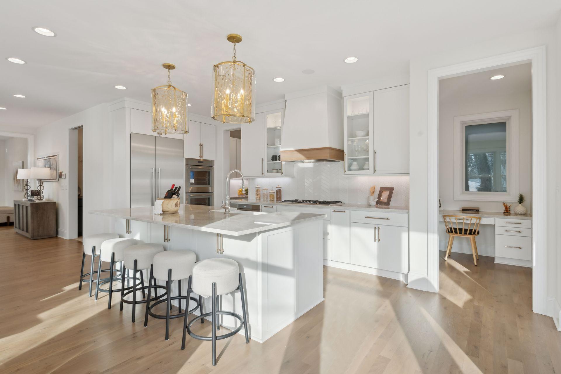 Spacious center island