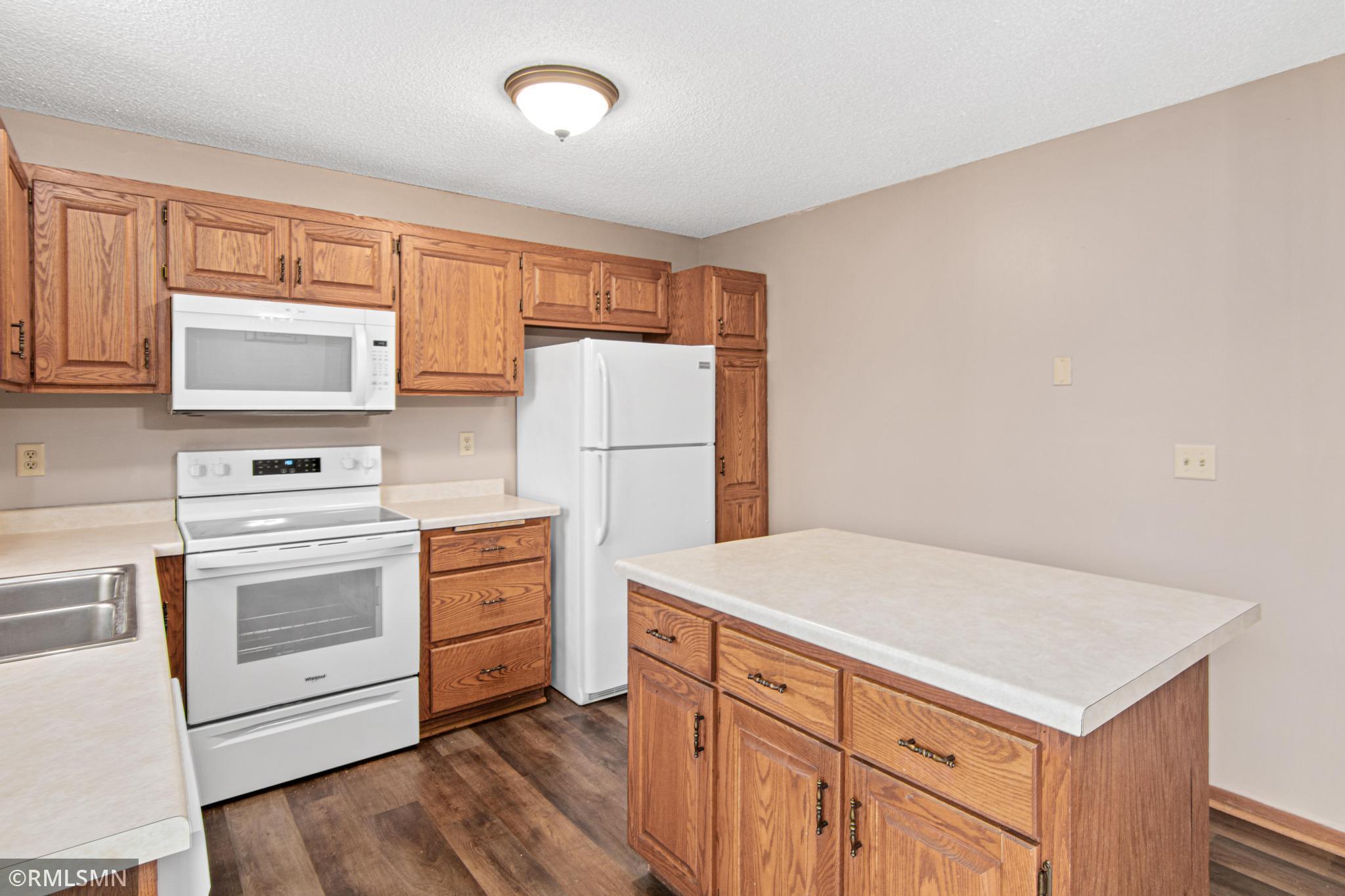 531 Hunter Hill Road-8.jpg