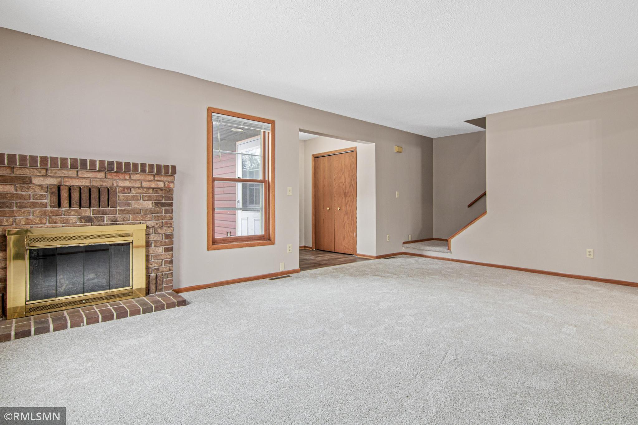 531 Hunter Hill Road-5.jpg