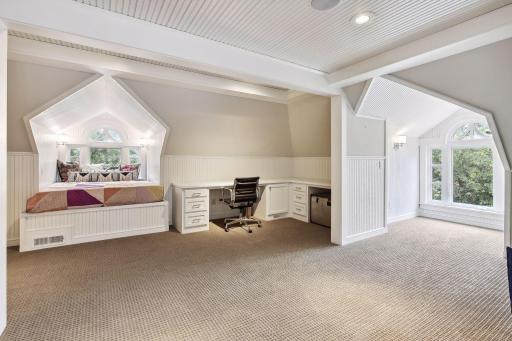 3125 E Bde Maka Ska Parkway, Minneapolis, MN 55408