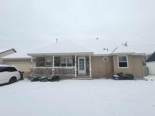 7486 Jeffery Lane S, Cottage Grove, MN 55016