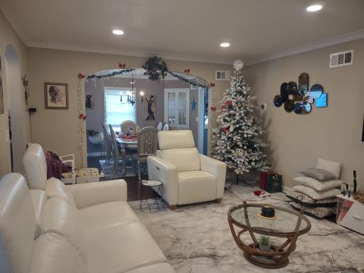 619 N Broadway, Fergus Falls, MN 56537