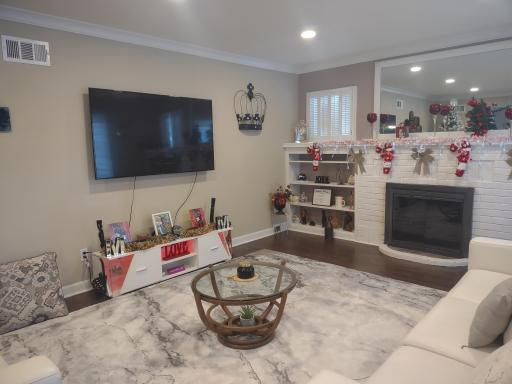 619 N Broadway, Fergus Falls, MN 56537