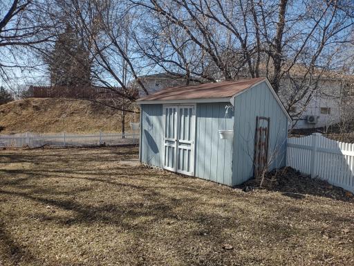 619 N Broadway, Fergus Falls, MN 56537