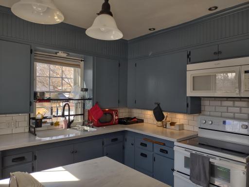 619 N Broadway, Fergus Falls, MN 56537