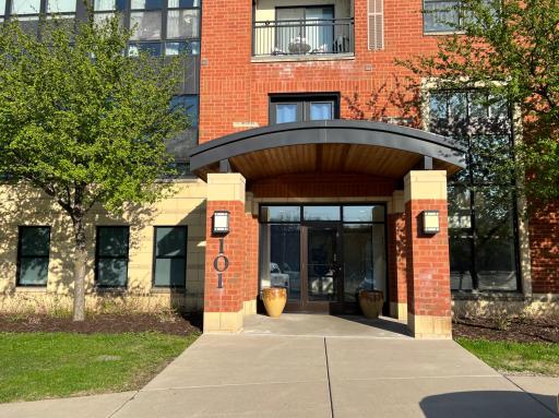 101 Saint Olaf Avenue, 303, Northfield, MN 55057