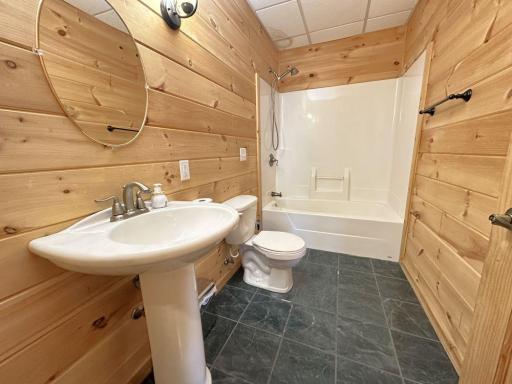 19010 County Highway 29, Detroit Lakes, MN 56501