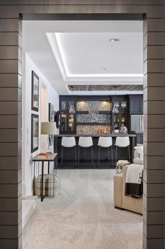 Full Wet Bar - Photo of previous model