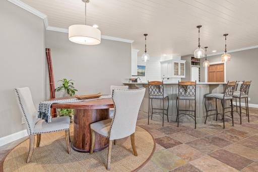 Grab a group of friends and plan poker night while enjoying the warmth and coziness of the family room and bar area—perfect for memorable nights in.