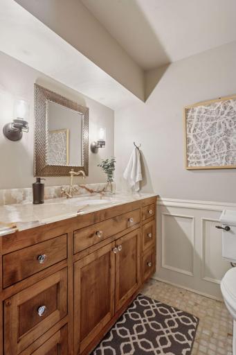 16013 Ringer Road, Wayzata, MN 55391