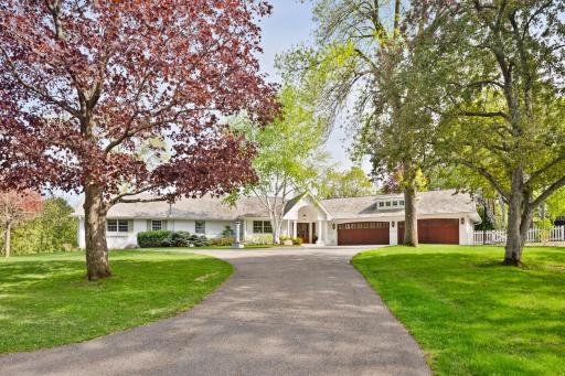 16013 Ringer Road, Wayzata, MN 55391
