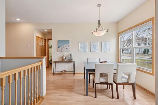 7882 Autumn Ridge Avenue, Chanhassen, MN 55317