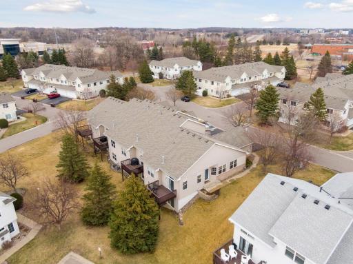 7882 Autumn Ridge Avenue, Chanhassen, MN 55317