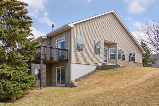 7882 Autumn Ridge Avenue, Chanhassen, MN 55317