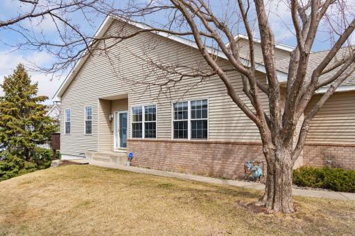 7882 Autumn Ridge Avenue, Chanhassen, MN 55317
