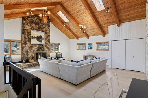3365 Crystal Bay Road, Wayzata, MN 55391