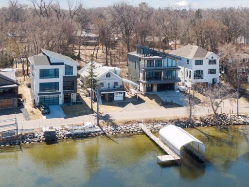 3365 Crystal Bay Road, Wayzata, MN 55391