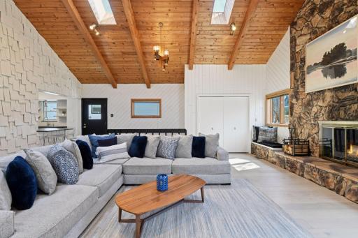 3365 Crystal Bay Road, Wayzata, MN 55391
