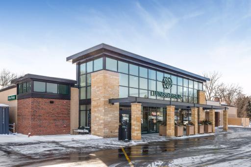 3365 Crystal Bay Road, Wayzata, MN 55391
