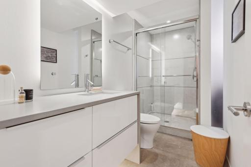 4001 Queen Avenue S, Minneapolis, MN 55410