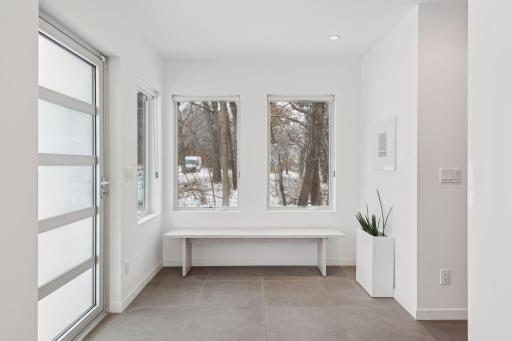 4001 Queen Avenue S, Minneapolis, MN 55410