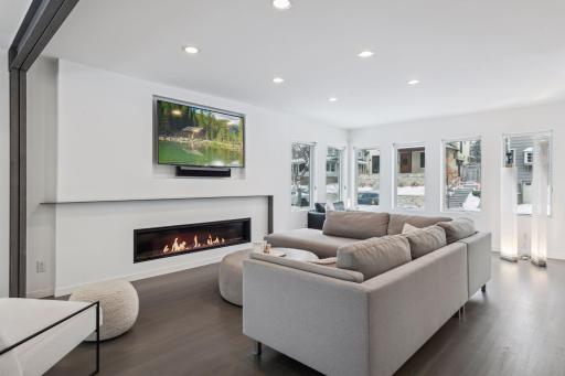 4001 Queen Avenue S, Minneapolis, MN 55410