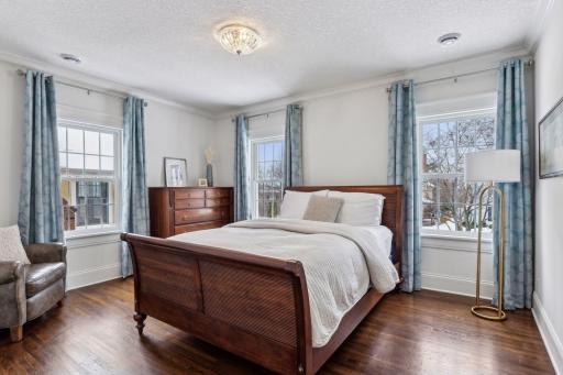 719 Linwood Avenue, Saint Paul, MN 55105