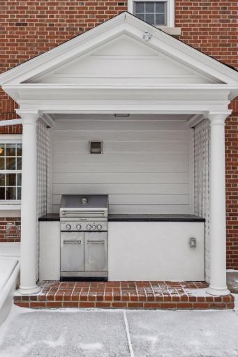719 Linwood Avenue, Saint Paul, MN 55105