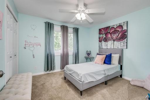 2357 17th Avenue E, Saint Paul, MN 55109