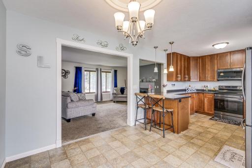 2357 17th Avenue E, Saint Paul, MN 55109
