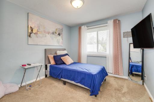2357 17th Avenue E, Saint Paul, MN 55109