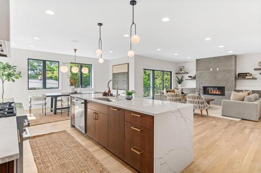 3905 W 58th Street, Edina, MN 55424