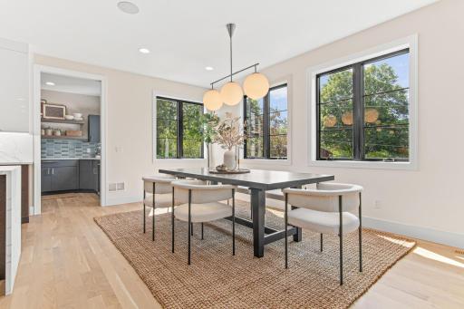 3905 W 58th Street, Edina, MN 55424