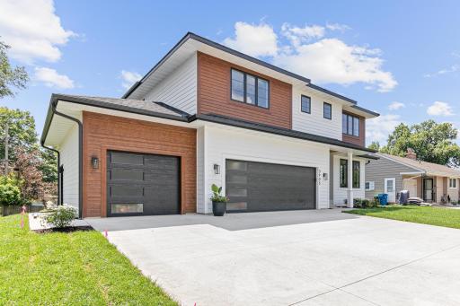3905 W 58th Street, Edina, MN 55424