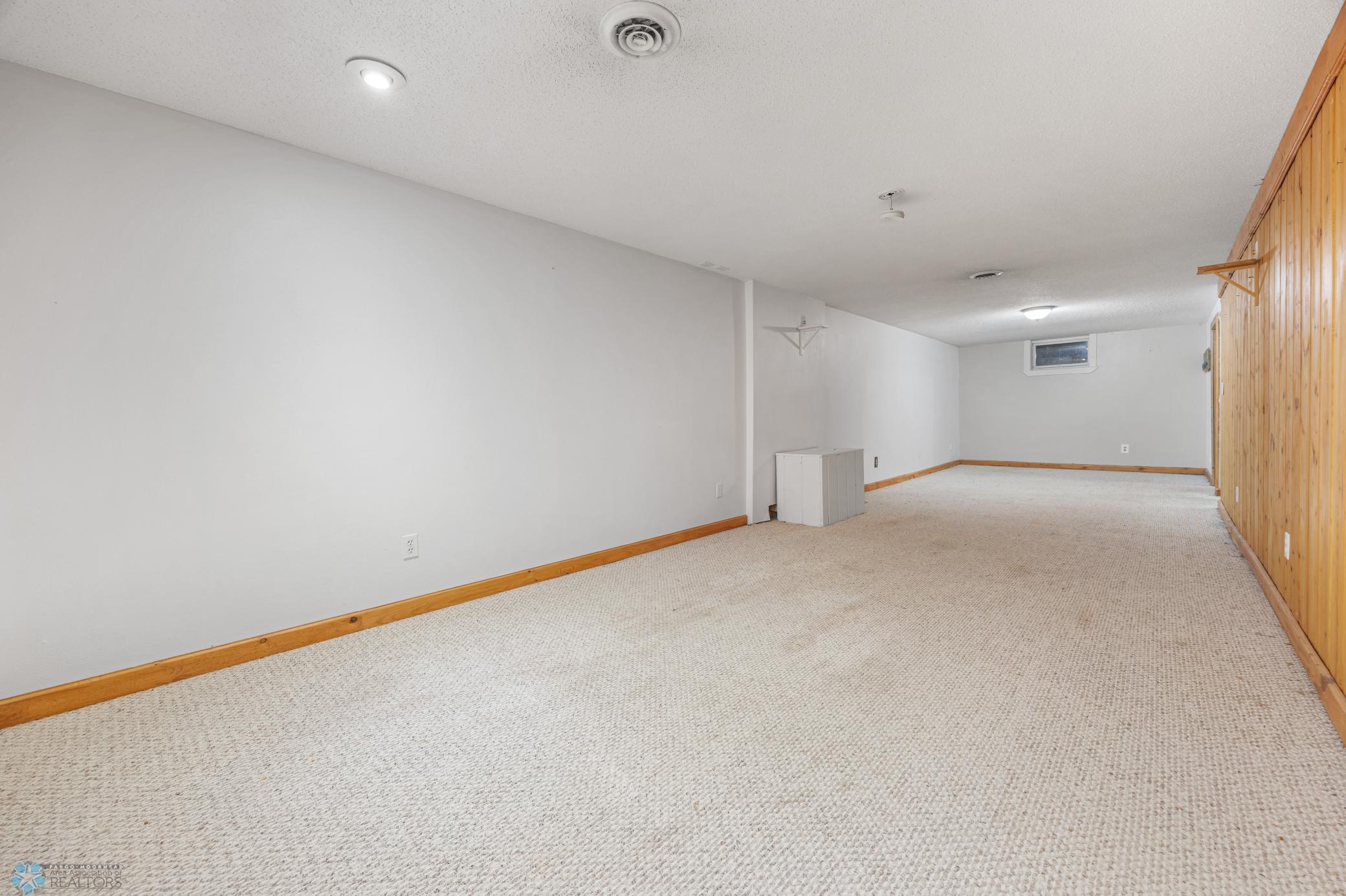 FAMILY ROOM 2.jpg
