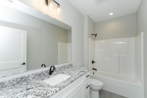 881 Picadilly Lane NW, Rochester, MN 55901
