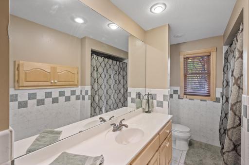 760 89th Avenue NW, Minneapolis, MN 55433