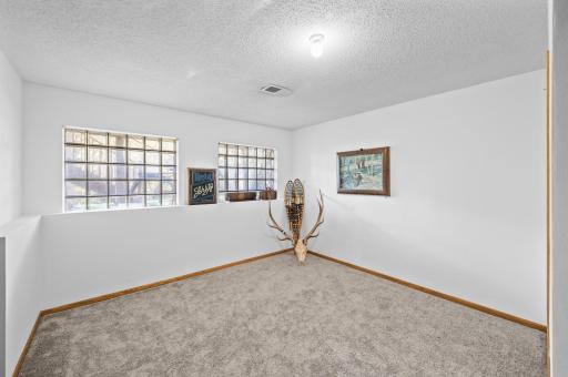 760 89th Avenue NW, Minneapolis, MN 55433