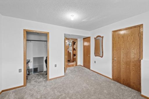 760 89th Avenue NW, Minneapolis, MN 55433