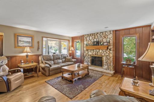 760 89th Avenue NW, Minneapolis, MN 55433